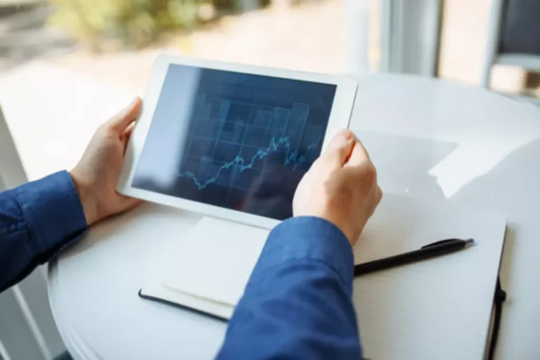 Difference between Yield Farm Liquidity Mining and Staking