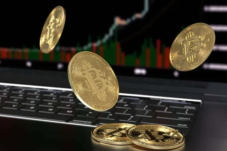 Centralized Exchange (CEX) vs. Decentralized Exchange (DEX)