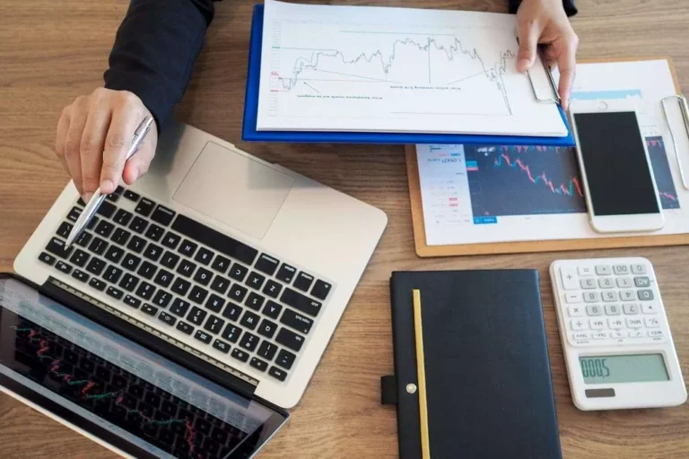 Which broker is best ECN or STP