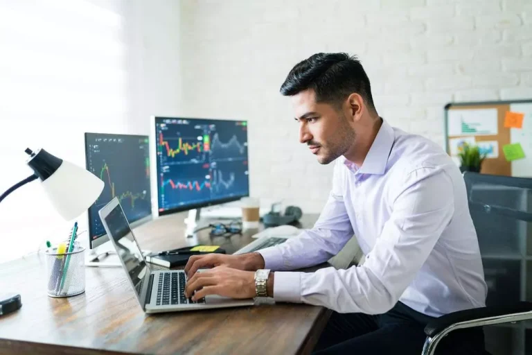 How does a trading platform work
