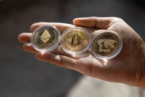 What are Crypto Airdrops and How to Get Them?